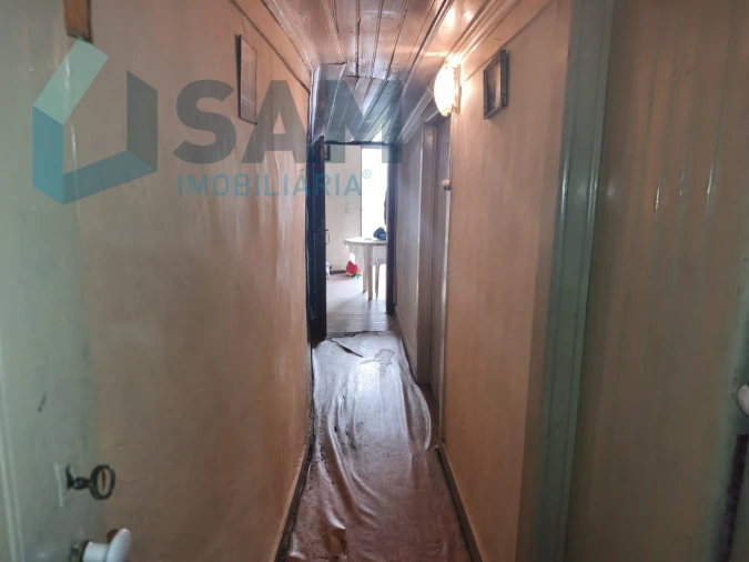 Moradia T3 para Venda em Gois Foto 32