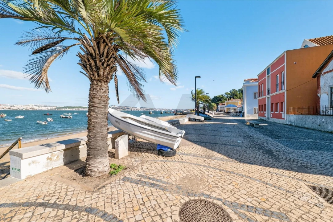 Apartamento T2 para Venda em Caparica e Trafaria Foto 5