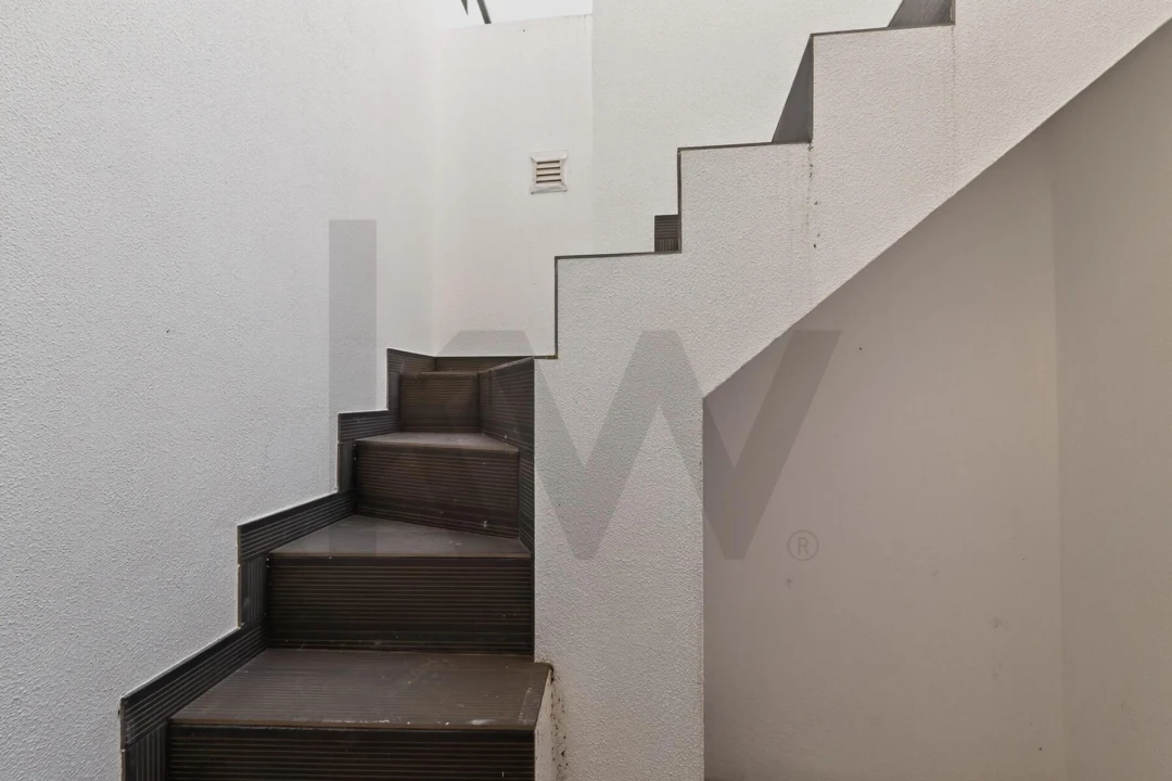 Apartamento T2 para Venda em Caparica e Trafaria Foto 14