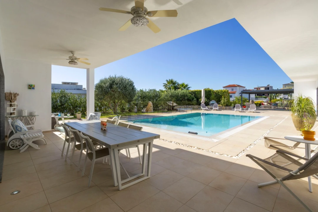 Moradia T3 para Venda em Quelfes Foto 4