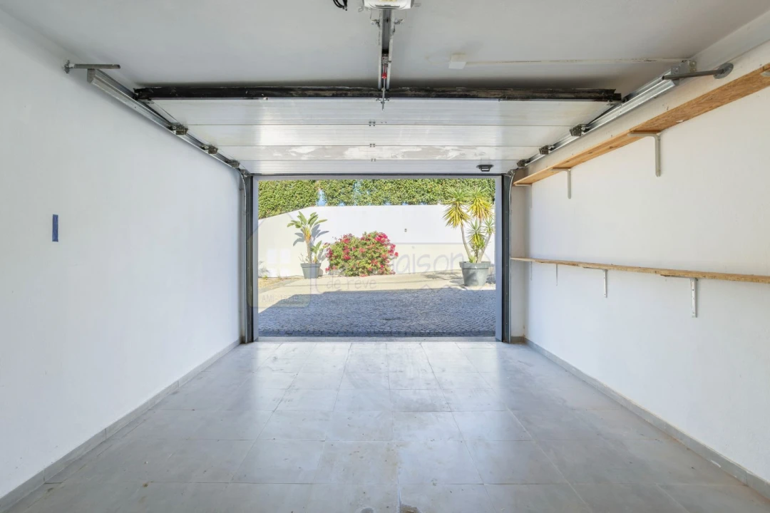 Moradia T3 para Venda em Quelfes Foto 57