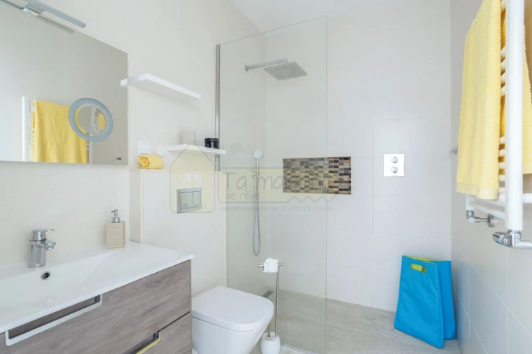 Moradia T3 para Venda em Quelfes Foto 51