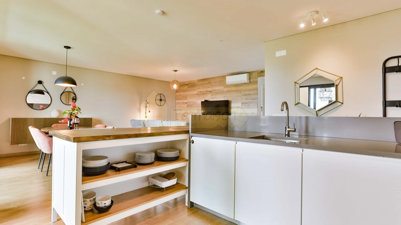 Apartamento T2 para Venda em Quarteira Foto 16