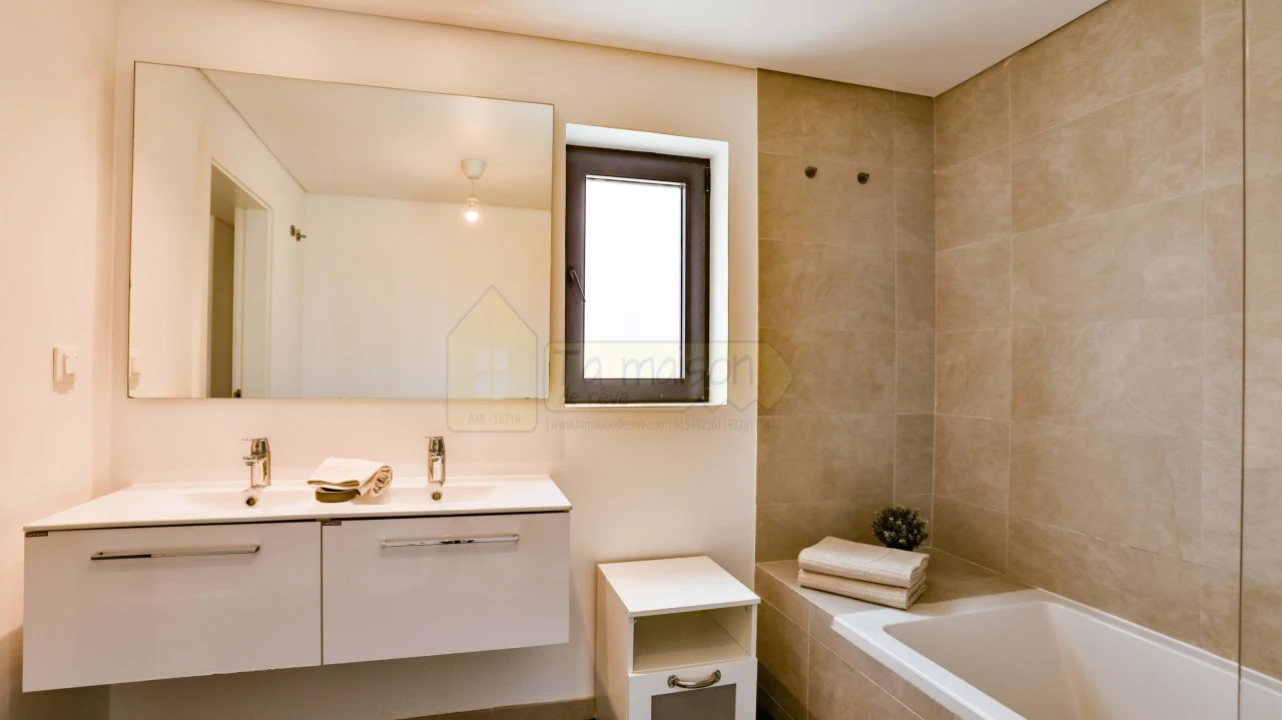 Apartamento T2 para Venda em Quarteira Foto 24