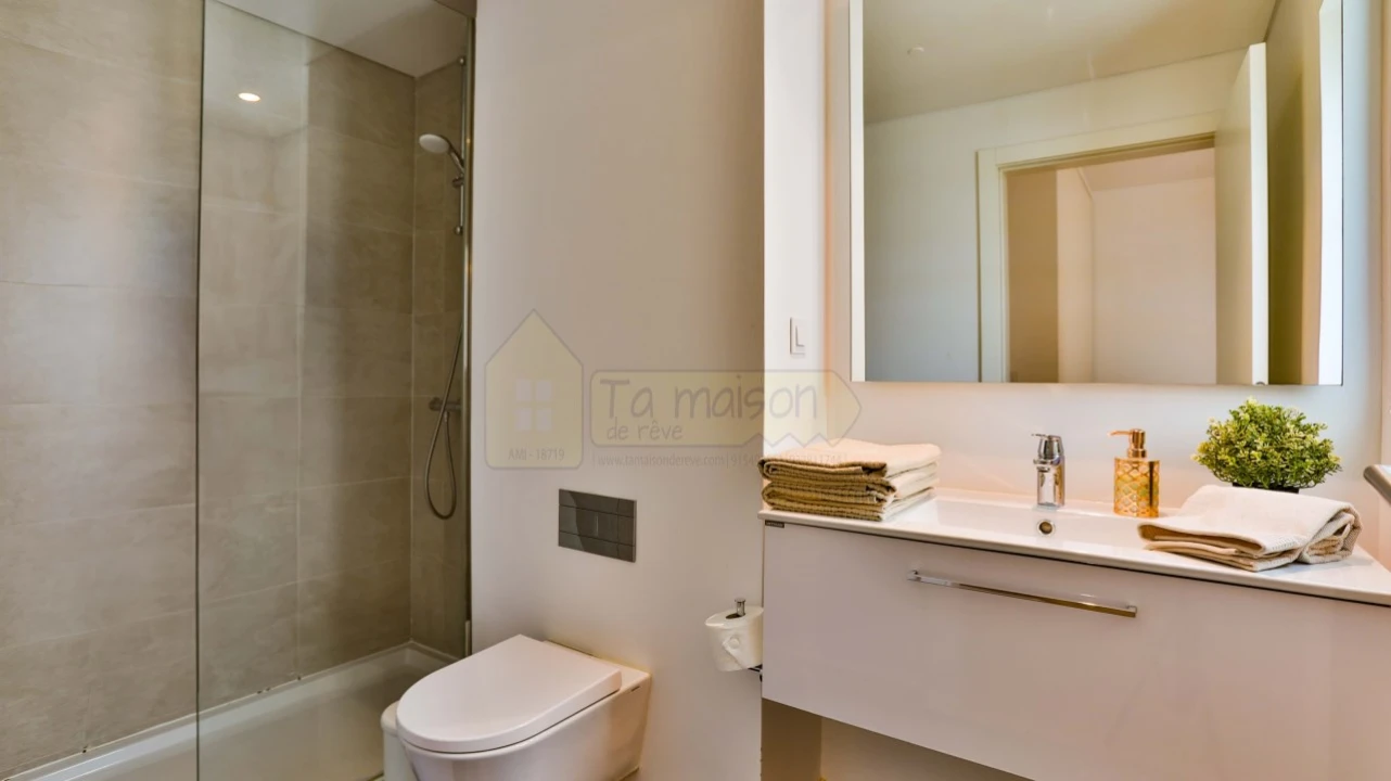 Apartamento T2 para Venda em Quarteira Foto 28