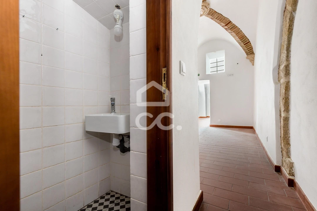 Negócio para Arrendamento em Évora (São Mamede, Sé, São Pedro e Santo Antão) Foto 10