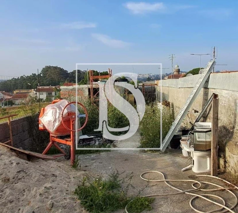 Moradia T2 para Venda em Valadares Foto 10