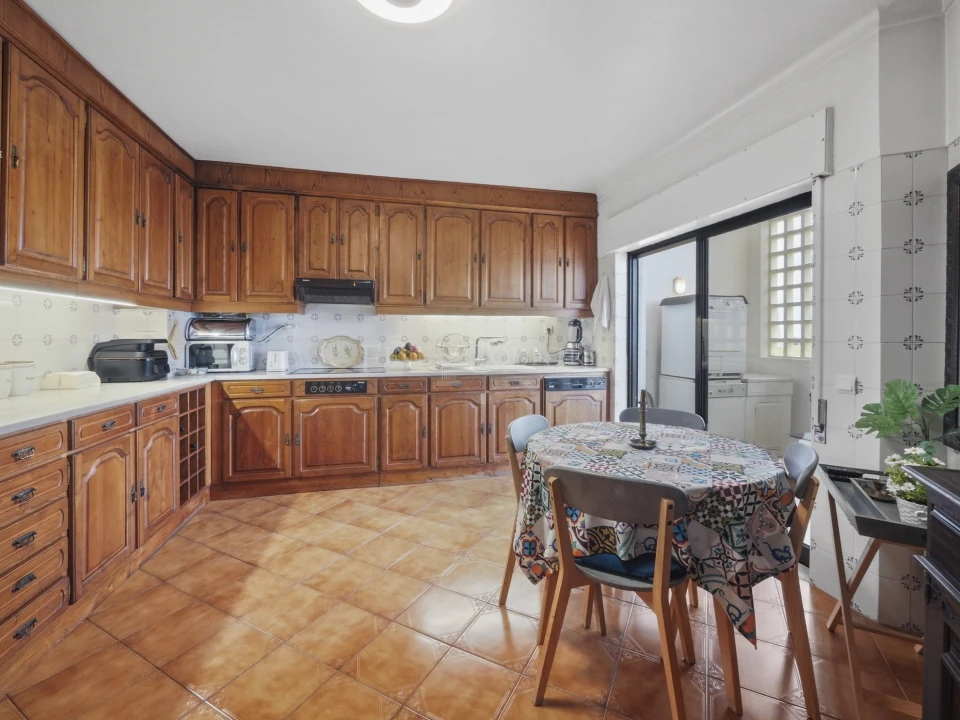 Apartamento T3 para Venda em Portimão Foto 9