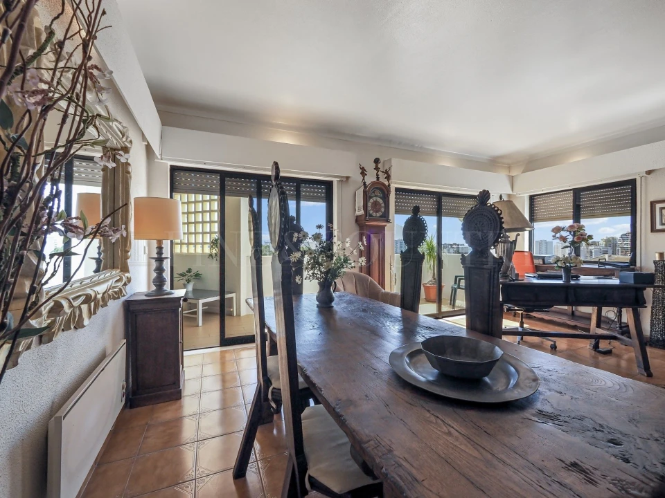 Apartamento T3 para Venda em Portimão Foto 11