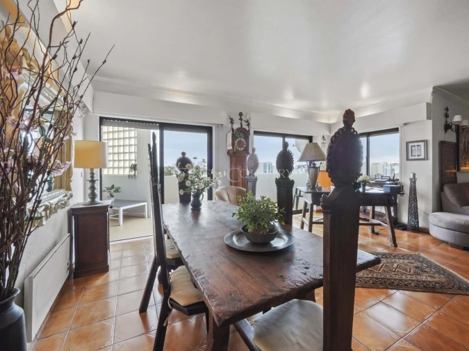 Apartamento T3 para Venda em Portimão Foto 2