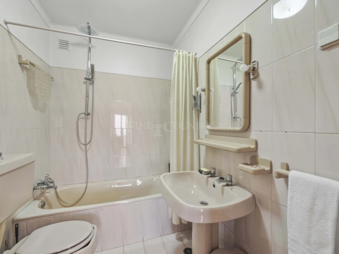 Apartamento T3 para Venda em Portimão Foto 19