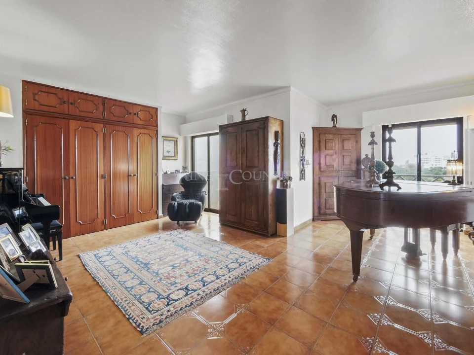 Apartamento T3 para Venda em Portimão Foto 8