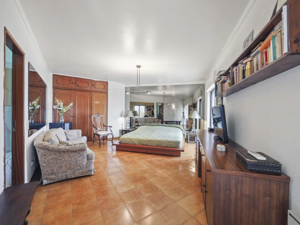 Apartamento T3 para Venda em Portimão Foto 16