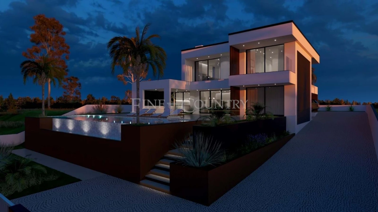 Moradia T4 para Venda em Albufeira e Olhos de Água Foto 10