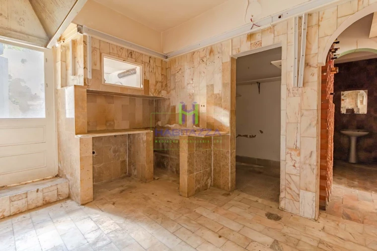 Moradia T6 para Venda em Lagos (São Sebastião e Santa Maria) Foto 7