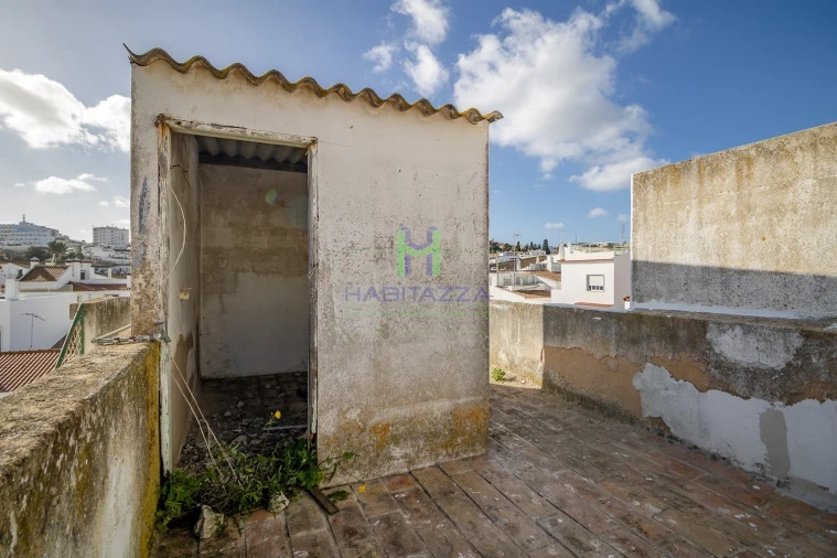 Moradia T6 para Venda em Lagos (São Sebastião e Santa Maria) Foto 46