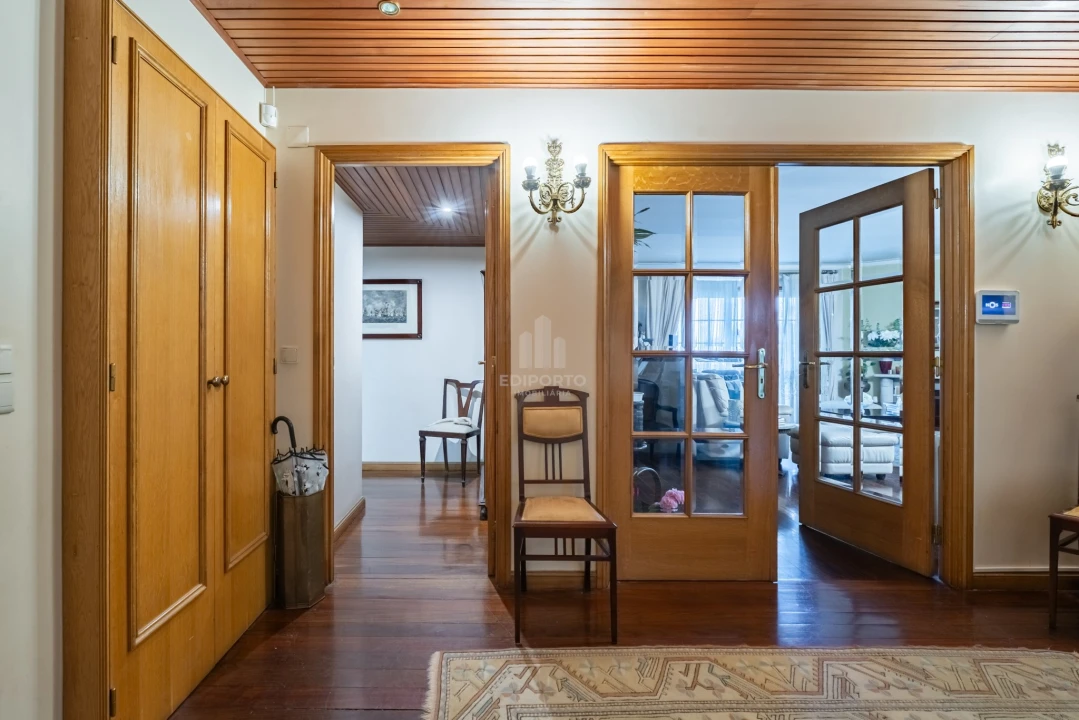 Apartamento T4 para Venda em Santa Marinha e São Pedro da Afurada Foto 2