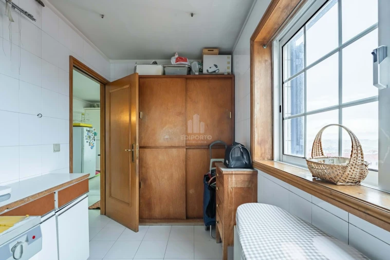 Apartamento T4 para Venda em Santa Marinha e São Pedro da Afurada Foto 12