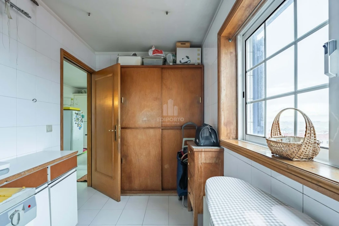 Apartamento T4 para Venda em Santa Marinha e São Pedro da Afurada Foto 12