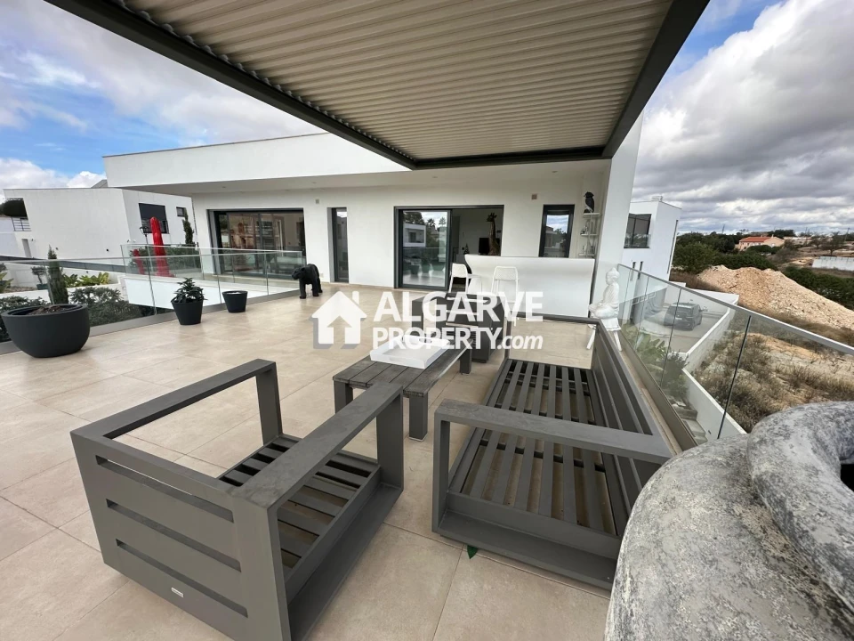 Moradia T3 para Venda em São Silvestre Foto 18