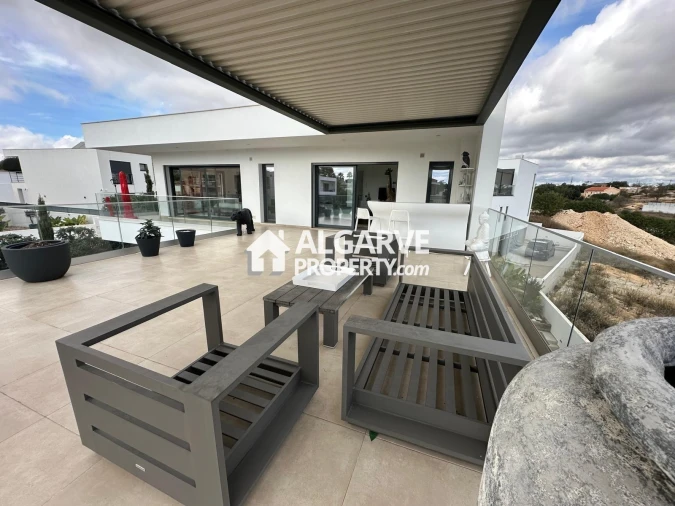 Moradia T3 para Venda em São Silvestre Foto 18