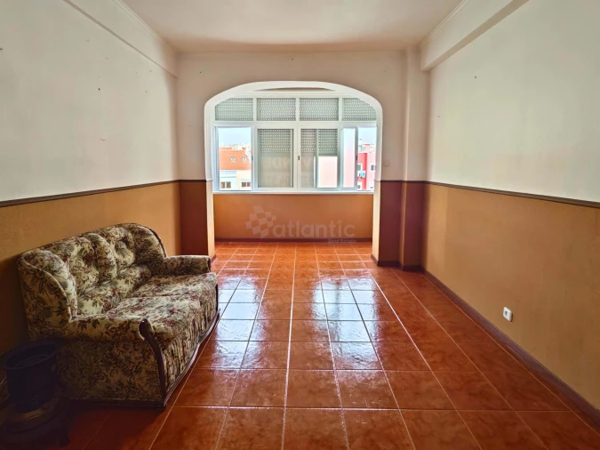 Apartamento T3 para Venda em Venteira Foto 2