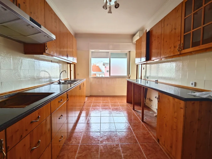 Apartamento T3 para Venda em Venteira Foto 8