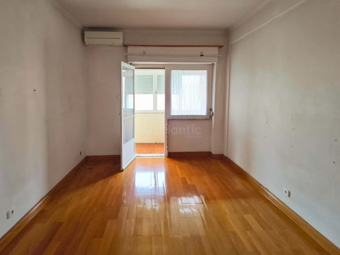 Apartamento T3 para Venda em Venteira Foto 22