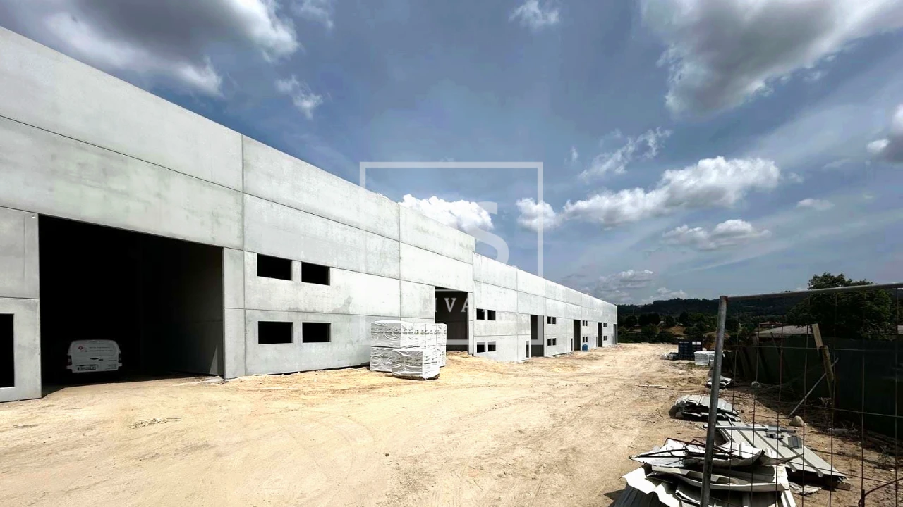 Armazém para Arrendamento em Briteiros Santo Estêvão e Donim Foto 7