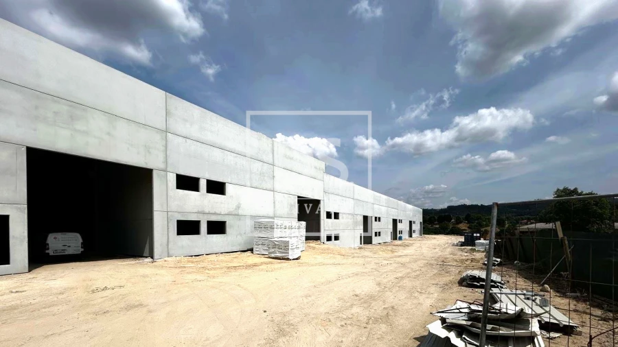 Armazém para Arrendamento em Briteiros Santo Estêvão e Donim Foto 7