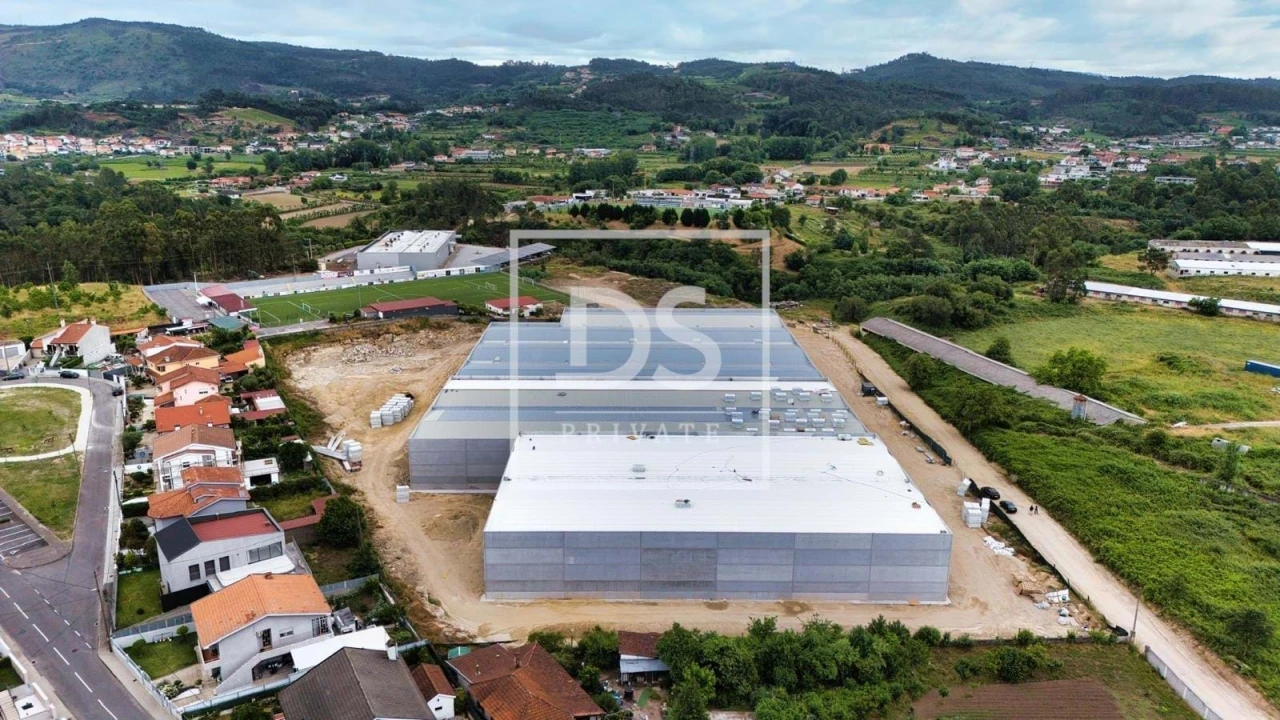 Armazém para Arrendamento em Briteiros Santo Estêvão e Donim Foto 17
