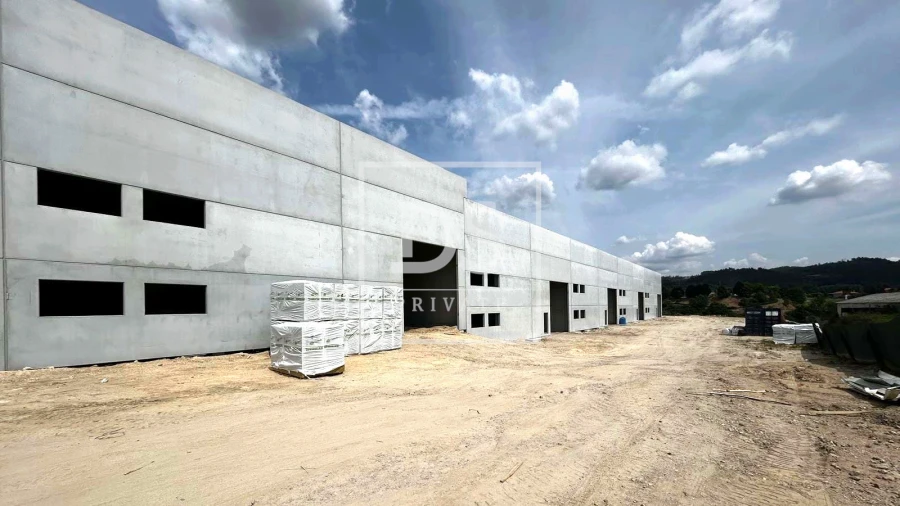 Armazém para Arrendamento em Briteiros Santo Estêvão e Donim Foto 13