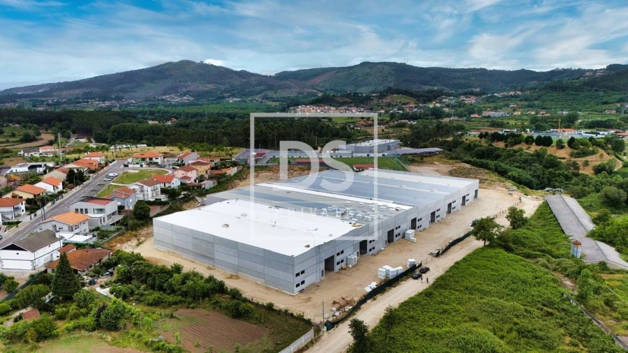 Armazém para Arrendamento em Briteiros Santo Estêvão e Donim Foto 19