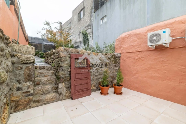 Moradia T2 para Venda em Campanhã Foto 2