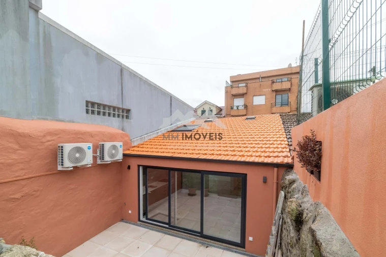 Moradia T2 para Venda em Campanhã Foto 13