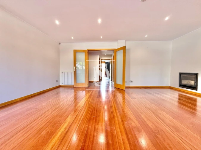 Moradia T4 para Venda em Valongo Foto 2