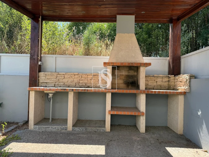 Moradia T4 para Venda em Valongo Foto 31