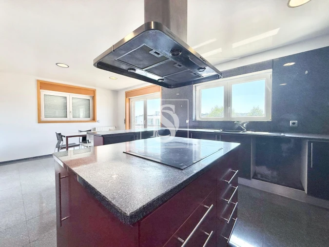 Moradia T4 para Venda em Valongo Foto 5