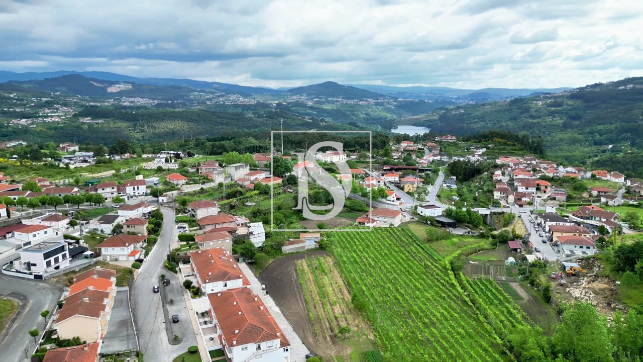 Moradia T3 para Venda em Abragão Foto 21