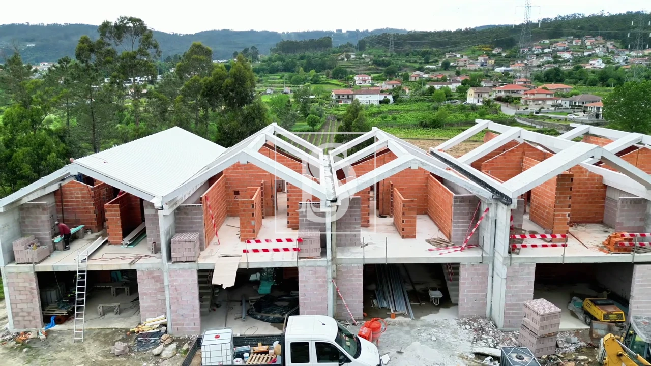 Moradia T3 para Venda em Abragão Foto 16