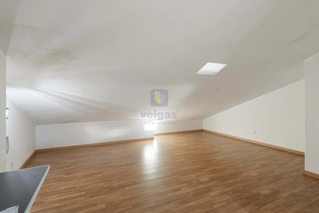 Moradia T3 para Venda em Atouguia da Baleia Foto 21