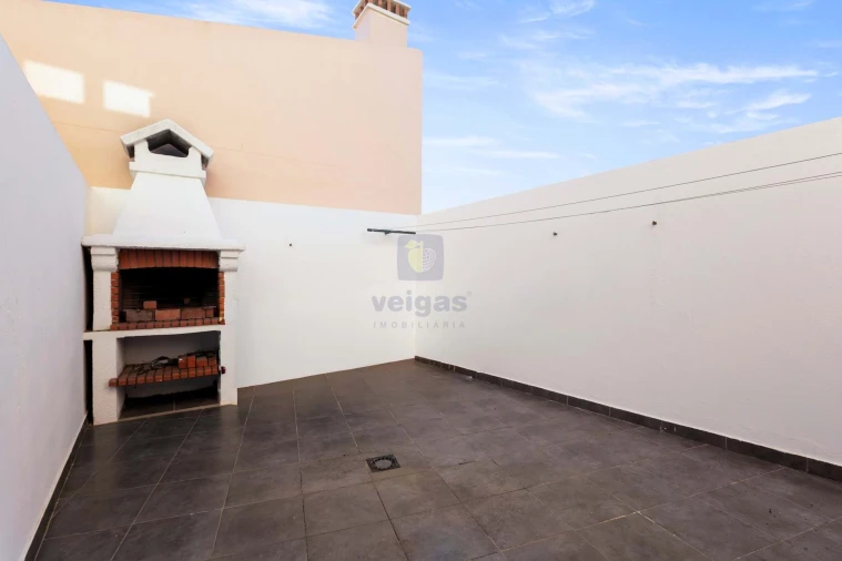 Moradia T3 para Venda em Atouguia da Baleia Foto 11