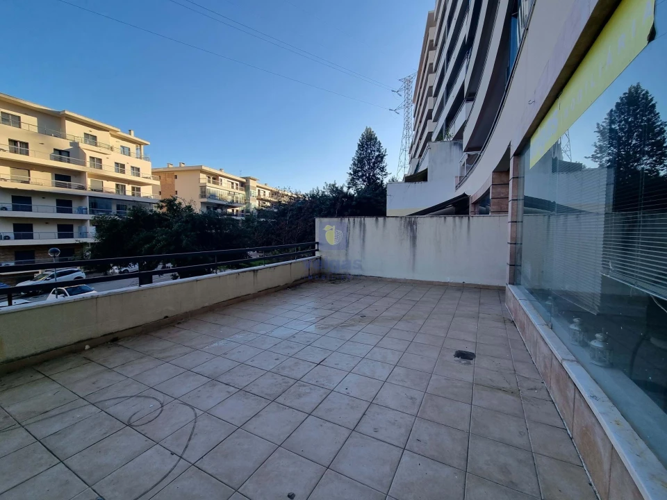 Negócio para Arrendamento em Odivelas Foto 3
