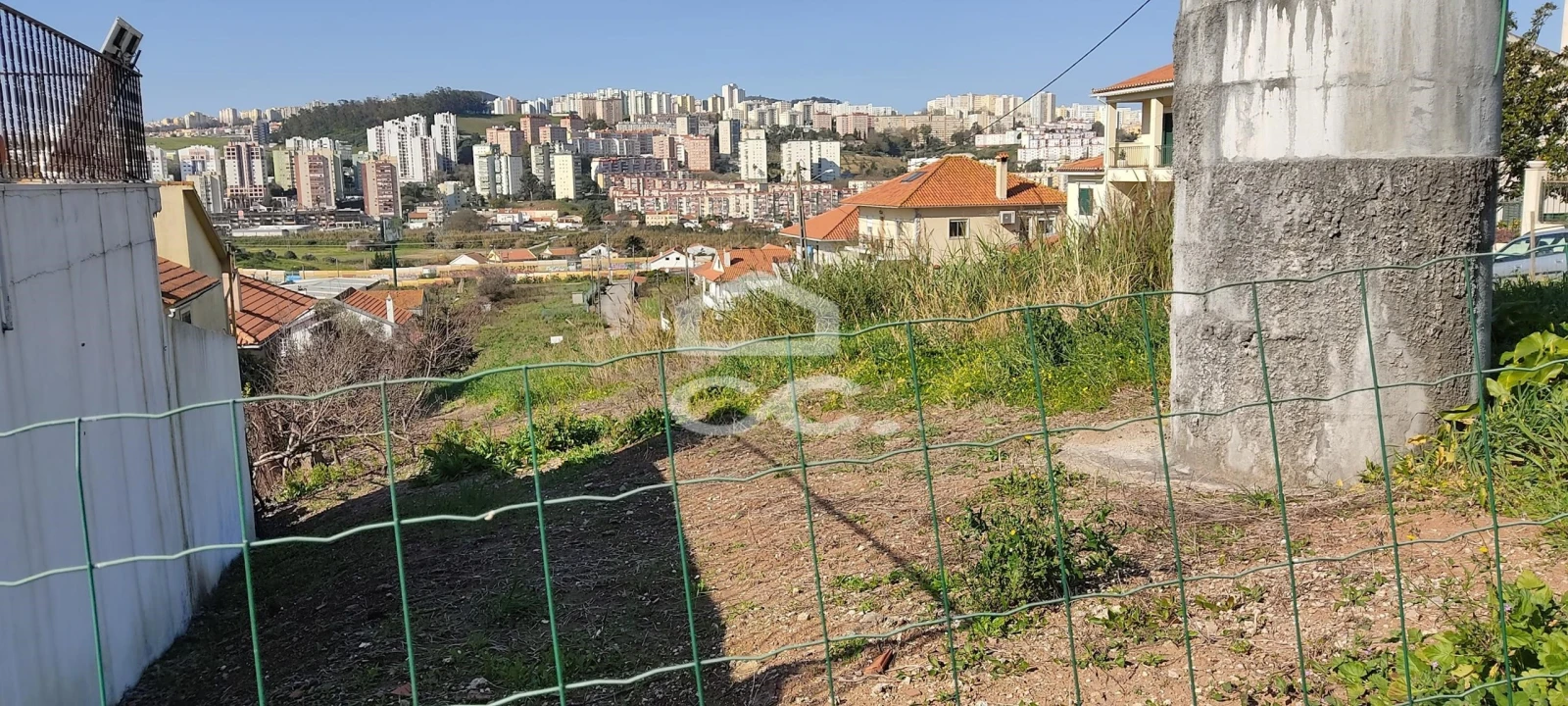 Terreno para Venda em Santo António dos Cavaleiros e Frielas Foto 3