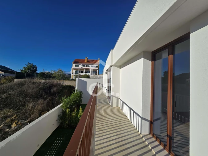 Moradia T3 para Venda em Arruda dos Vinhos Foto 31