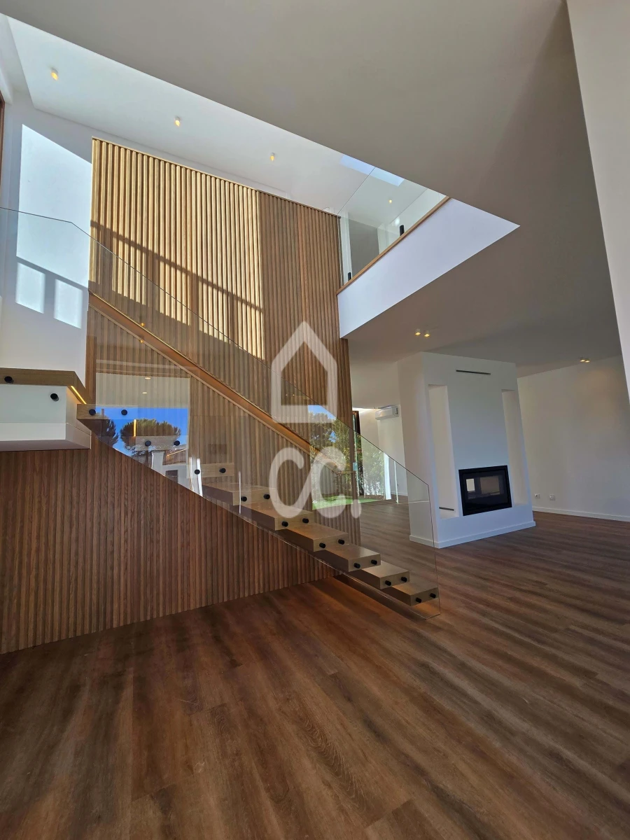 Moradia T3 para Venda em Arruda dos Vinhos Foto 5