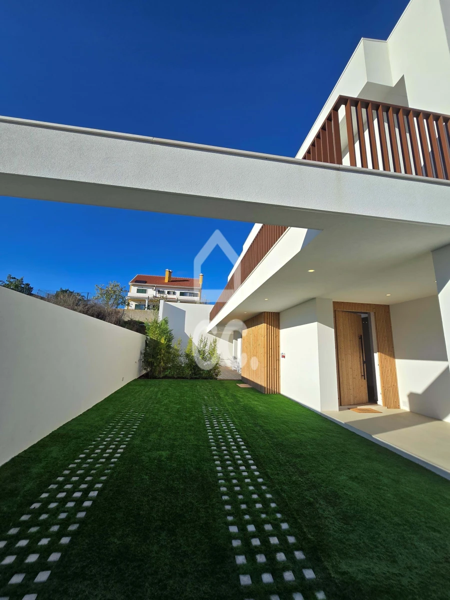 Moradia T3 para Venda em Arruda dos Vinhos Foto 3