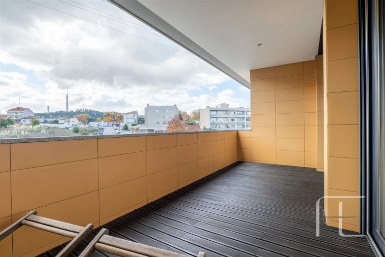 Apartamento T3 para Venda em Oliveira do Douro Foto 30