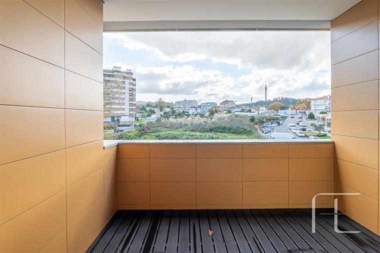 Apartamento T3 para Venda em Oliveira do Douro Foto 28