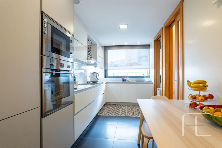 Apartamento T3 para Venda em Oliveira do Douro Foto 11